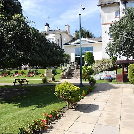 The Devonshire House Hotel-Free Parking-3